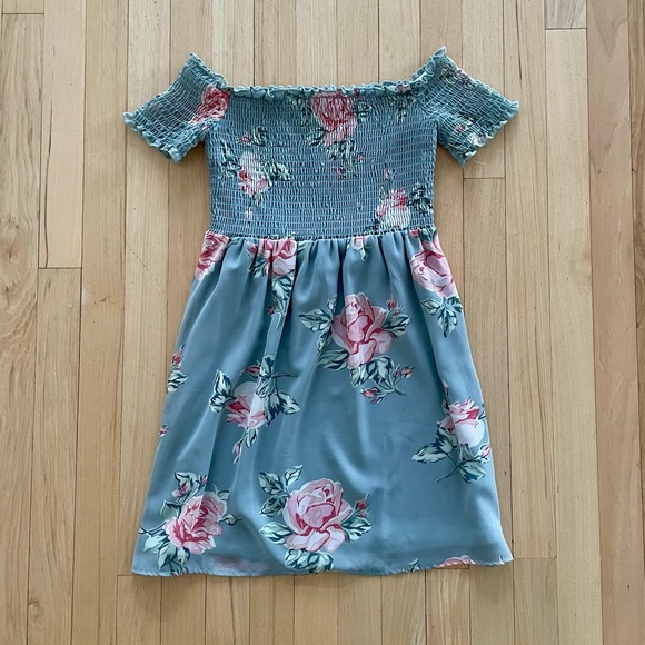 Dolly Smocked Dress in Sweetheart Sage - Picture 4 of 6